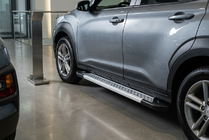 Hyundai Kona 2017–2023 Boční prahy New Vision Grey (2 ks., hliník) fotografie 1