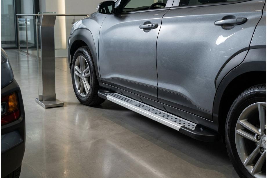 Hyundai Kona 2017–2023 Boční prahy New Vision Grey (2 ks., hliník) Image