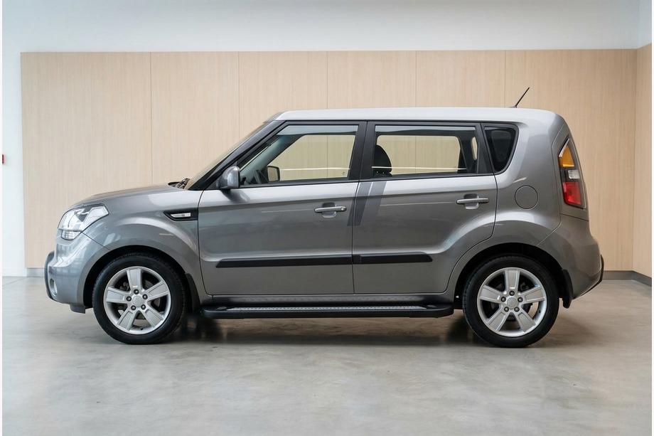 Kia Soul I 2008–2013 Boční nášlapy New Vision Black (2 ks, hliník) Fotografie 1