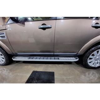 Boční nášlapy Tayga V2 (2 ks, hliník) Land Rover Discovery III 2004–2009 fotografie 1
