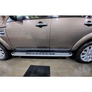 Boční nášlapy Tayga V2 (2 ks, hliník)