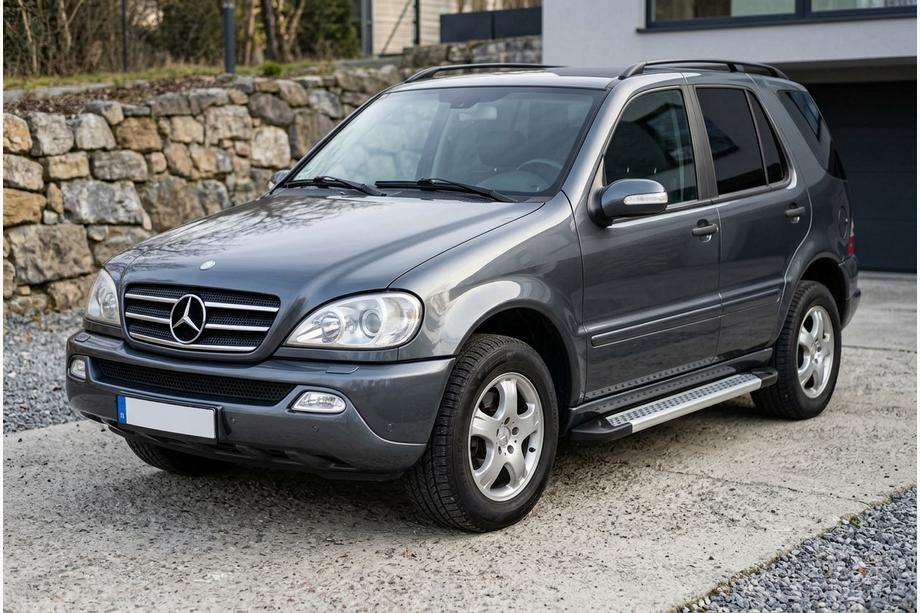 Mercedes ML W163 1997–2005 Boční prahy New Vision Grey (2 ks., hliník) Fotografie 1
