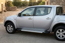 Mitsubishi L200 2006–2015 Boční prahy New Vision Grey (2 ks., hliník) fotografie 1