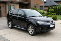 Mitsubishi Outlander 2006–2012 Boční nášlapy New Vision Black (2 ks, hliník) fotografie 1