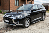 Mitsubishi Outlander 2012–2021 Boční prahy Bosphorus Grey (2 ks, hliník) fotografie 1