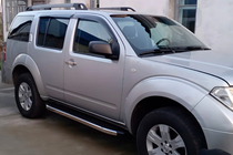Nissan Pathfinder R51 2005–2014 Boční nášlapy BlackLine (2 ks, hliník) fotografie 4