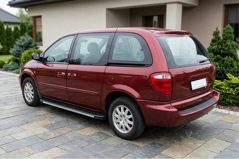 Chrysler Voyager 2001–2007 Boční nášlapy Maya V1 (2 ks, hliník) Image