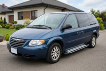 Chrysler Voyager 2001–2007 Boční nášlapy Rainbow (2 ks, hliník) fotografie 1