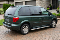 Chrysler Voyager 2001–2007 Boční nášlapy Maydos V2 (2 ks, hliník) fotografie 1