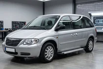 Chrysler Voyager 2001–2007 Boční prahy New Vision Grey (2 ks., hliník) fotografie 1