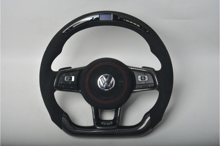 Volkswagen Golf 7/E-Golf 2012–2020 Volant (karbon + LED indikace) Fotografie 3
