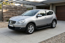Nissan Qashqai 2007–2010 Boční nášlapy Tayga Black (2 ks, hliník) fotografie 1