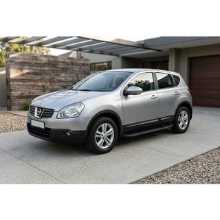 Boční nášlapy Tayga Black (2 ks, hliník) Nissan Qashqai 2007–2010 fotografie 1