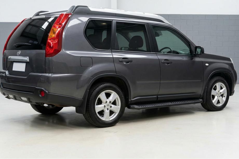 Nissan X-trail T31 2007–2014 Boční nášlapy Tayga Black (2 ks, hliník) Image