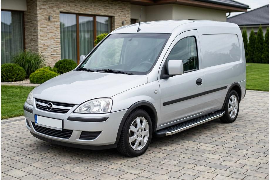 Opel Combo 2002–2012 Boční nášlapy BlackLine (2 ks, hliník) Image