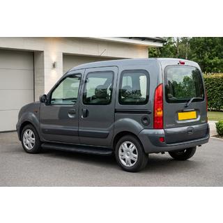 Boční nášlapy Tayga Black (2 ks, hliník) Renault Kangoo 1998–2008 fotografie 1