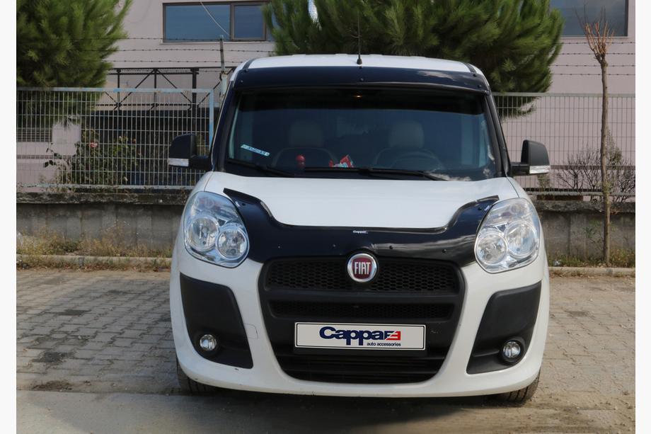 Fiat Doblo II 2010–2022 Sluneční kšilt na čelní sklo (černý lesk, 5 mm) Fotografie 11