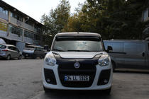 Opel Combo 2012–2018 Sluneční kšilt na čelní sklo (černý lesk, 5 mm) fotografie 10