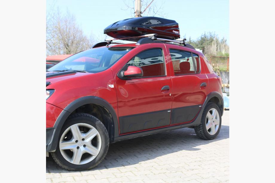 Renault Sandero 2013–2022 Dveřní lišty (4 ks, ABS) Fotografie 7