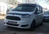 Ford Courier 2014–2023 Sluneční kšilt na čelní sklo (černý lesk, 5 mm) fotografie 4