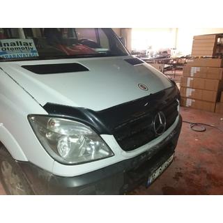 Deflektor kapoty v karbonovém vzhledu 2006-2013 (EuroCap) Mercedes Sprinter W906 2006–2018 fotografie 4