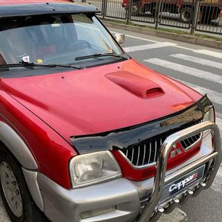 Deflektor na kapotu (EuroCap) Mitsubishi L200 1996–2006 fotografie 2