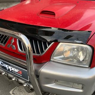 Deflektor na kapotu (EuroCap) Mitsubishi L200 1996–2006 fotografie 3