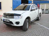 Mitsubishi L200 2006–2015 Deflektor kapoty (EuroCap) fotografie 3