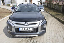 Mitsubishi L200 2015–2024 Deflektor kapoty (2019+, EuroCap) fotografie 17