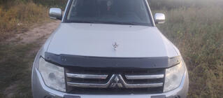 Mitsubishi Pajero Wagon IV 2006–2021 Deflektor kapoty (EuroCap) fotografie 3