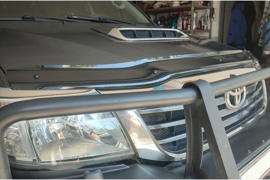 Toyota Hilux 2006–2015 Deflektor kapoty 2011-2015 (EuroCap) Fotografie 6