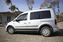 Volkswagen Caddy 2015–2020 Sada lišt a rozšiřovačů lemů blatníků fotografie 39