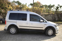 Volkswagen Caddy 2015–2020 Sada lišt a rozšiřovačů lemů blatníků fotografie 40