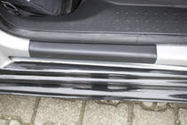 Volkswagen Caddy 2015–2020 Plastové kryty dveřních prahů EuroCap (2 ks, ABS) fotografie 4