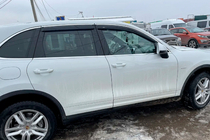 Porsche Cayenne 2010–2017 Deflektory oken s chromovou lištou (4 ks, HIC) fotografie 7