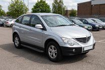 SsangYong Action 2005–2018 Boční nášlapy Tayga Black (2 ks, hliník) fotografie 1