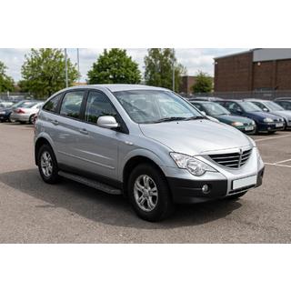 Boční nášlapy Tayga Black (2 ks, hliník) SsangYong Action 2005–2018 fotografie 1