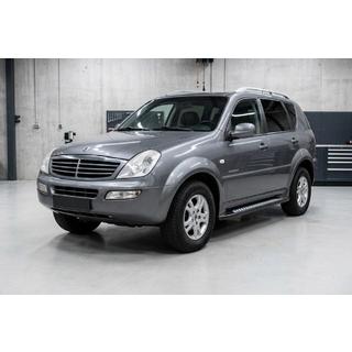 Boční nášlapy New Vision Black (2 ks, hliník) SsangYong Rexton I 2001–2017 fotografie 1
