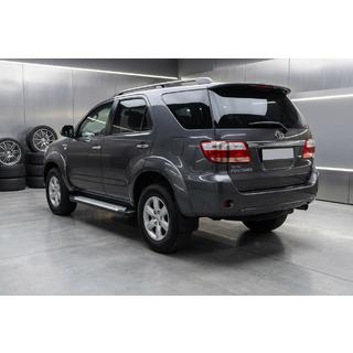 Boční nášlapy Allmond Grey (2 ks, hliník) Toyota Fortuner 2006–2015 fotografie 1