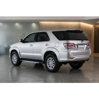 Boční nášlapy RedLine V1 (2 ks, hliník) Toyota Fortuner 2006–2015 fotografie 1
