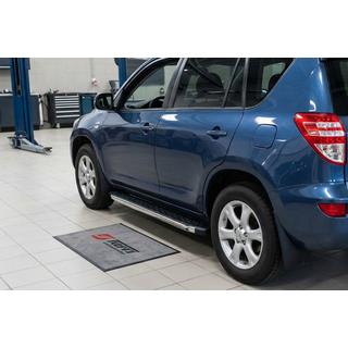 Boční nášlapy BlackLine (2 ks, hliník) Toyota Rav 4 2006–2013 fotografie 1