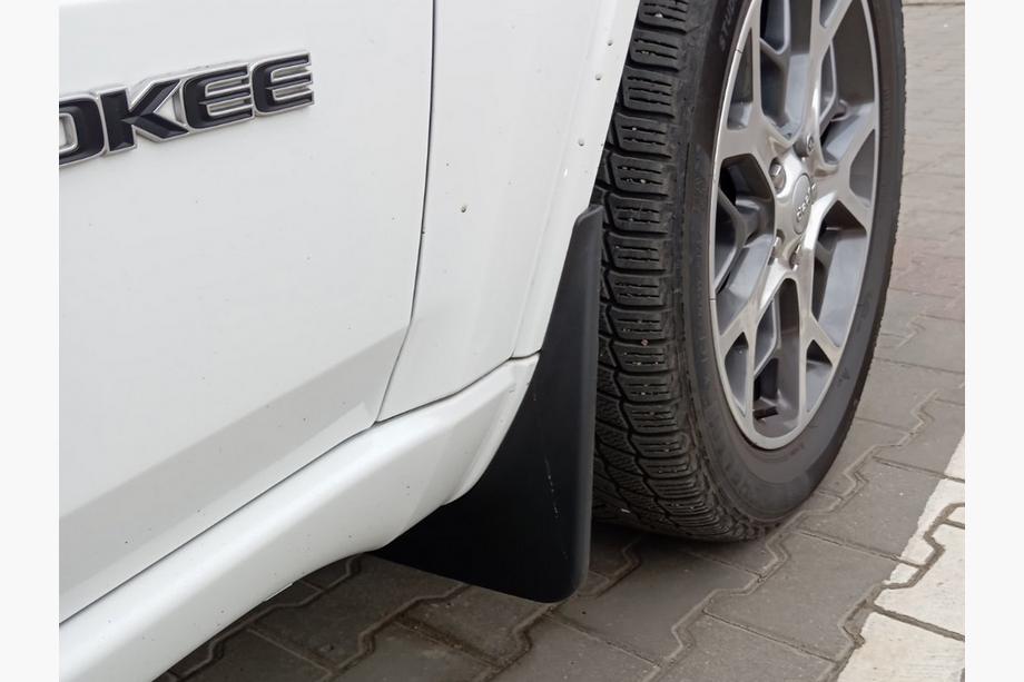 Jeep Grand Cherokee WK2 2010–2021 Zástěrky Premium (4 ks) Image