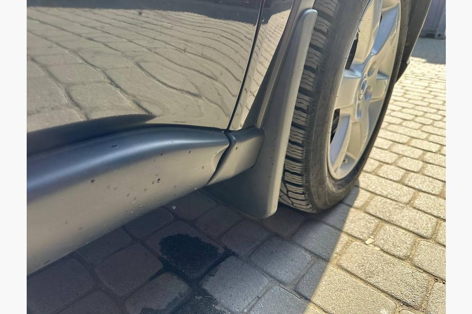 Nissan X-trail T31 2007–2014 Zástěrky Premium (4 ks) Fotografie 1