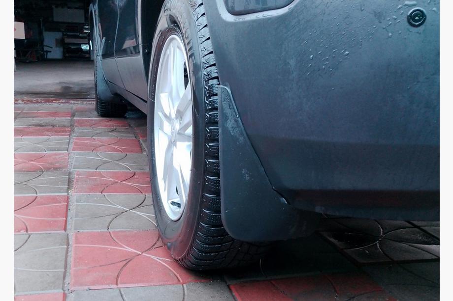 Volkswagen Jetta 2006–2011 Zástěrky Premium V1 (4 ks) Image