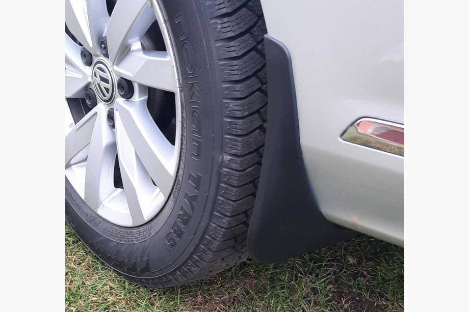 Volkswagen Passat B7 2012–2015 Zástěrky Premium (EU) (4 ks) Image
