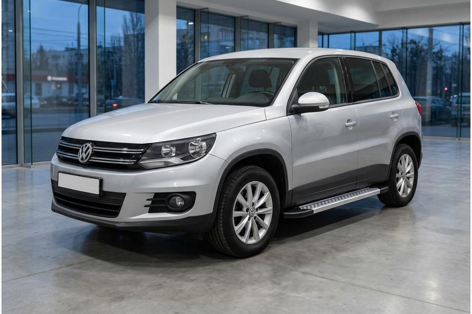 Volkswagen Tiguan 2007–2016 Boční prahy New Vision Grey (2 ks., hliník) Image