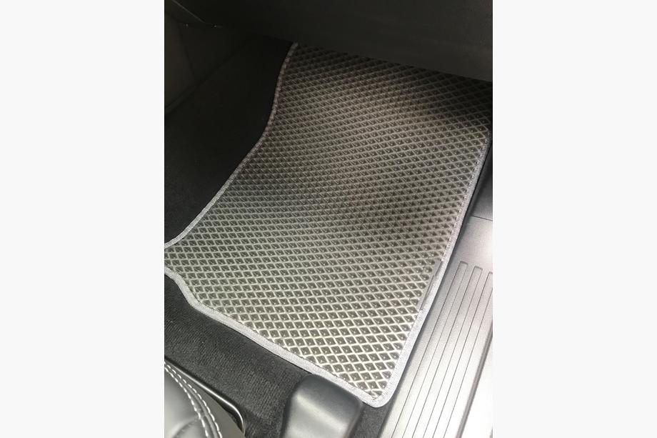 Toyota Land Cruiser Prado 150 2009–2023 EVA autokoberce (černé) 7místný, 2009-2013 Fotografie 5