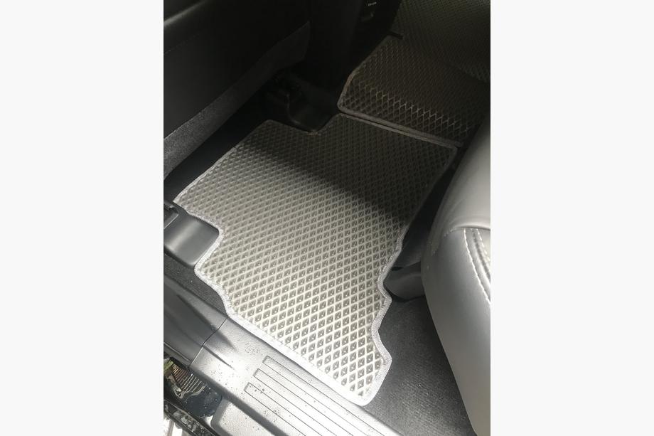 Toyota Land Cruiser Prado 150 2009–2023 EVA autokoberce (černé) 7místný, 2009-2013 Fotografie 8