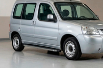 Peugeot Partner 1996–2008 Boční nášlapy BlackLine (2 ks, hliník) fotografie 1