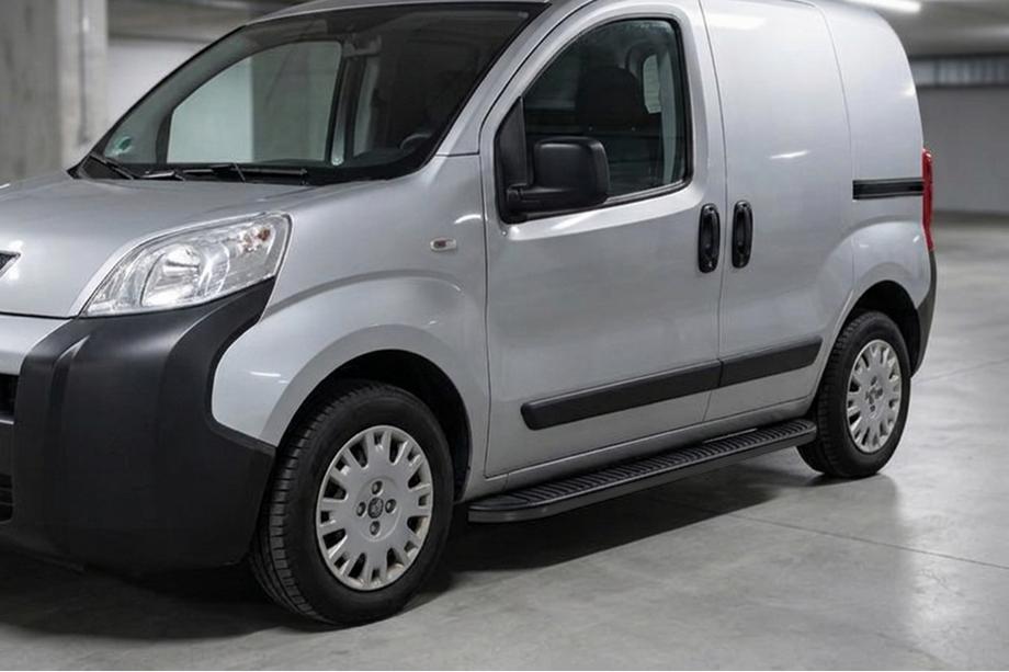Peugeot Bipper 2008–2017 Boční nášlapy Tayga Black (2 ks, hliník) Image